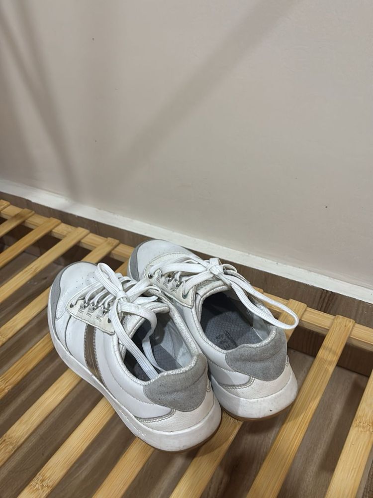 Stylish White &amp; Grey Sneakers