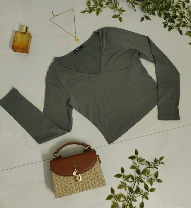 Grey V-Neck Long Sleeve Top🌼✨