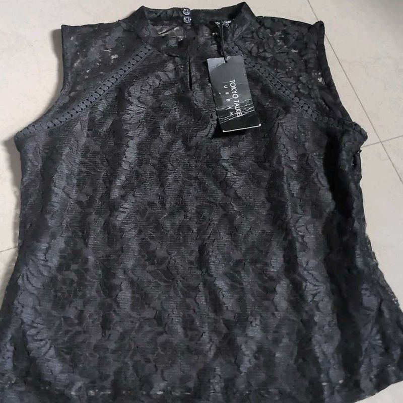 Chic Black Lace Sleeveless Top