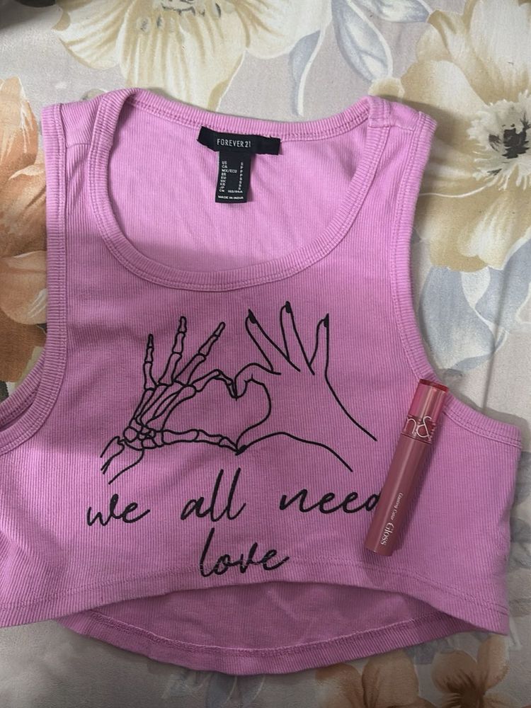 pink crop top