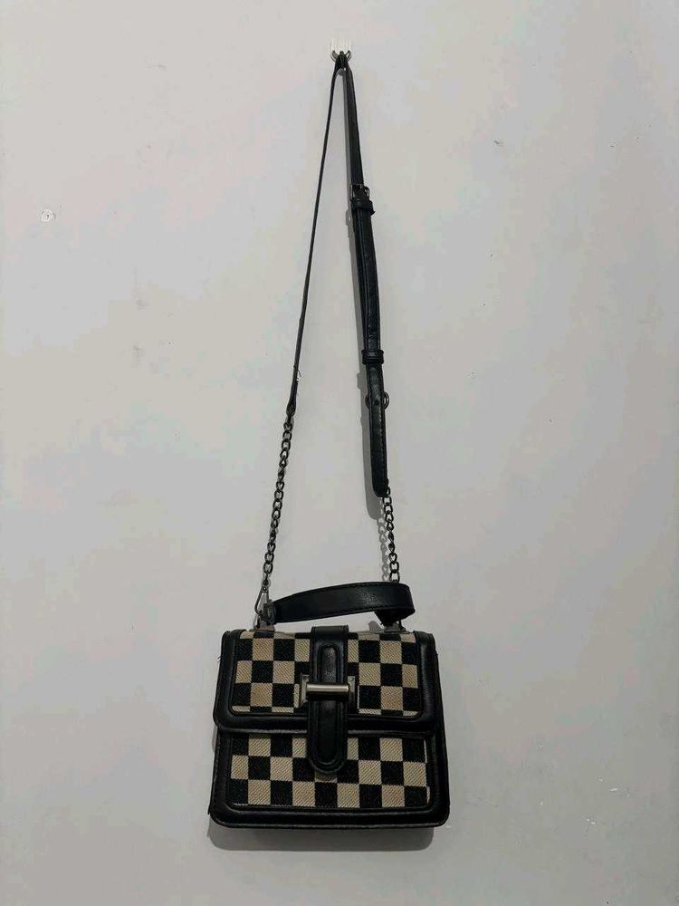 Chic Checkerboard Crossbody Bag