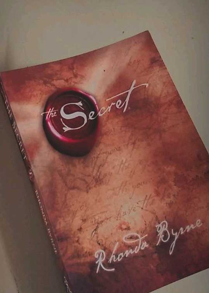 The Secret by Rhond Byrne ✨📚