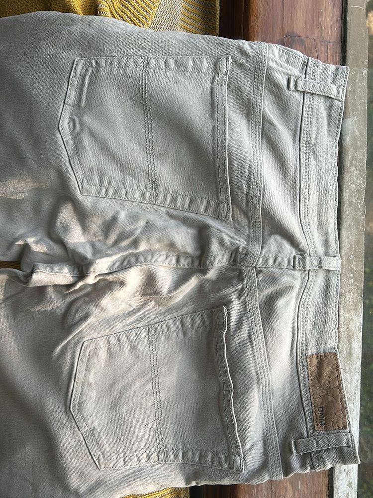 28 Waist Girls Beige / Cream Colour Denim Jeans