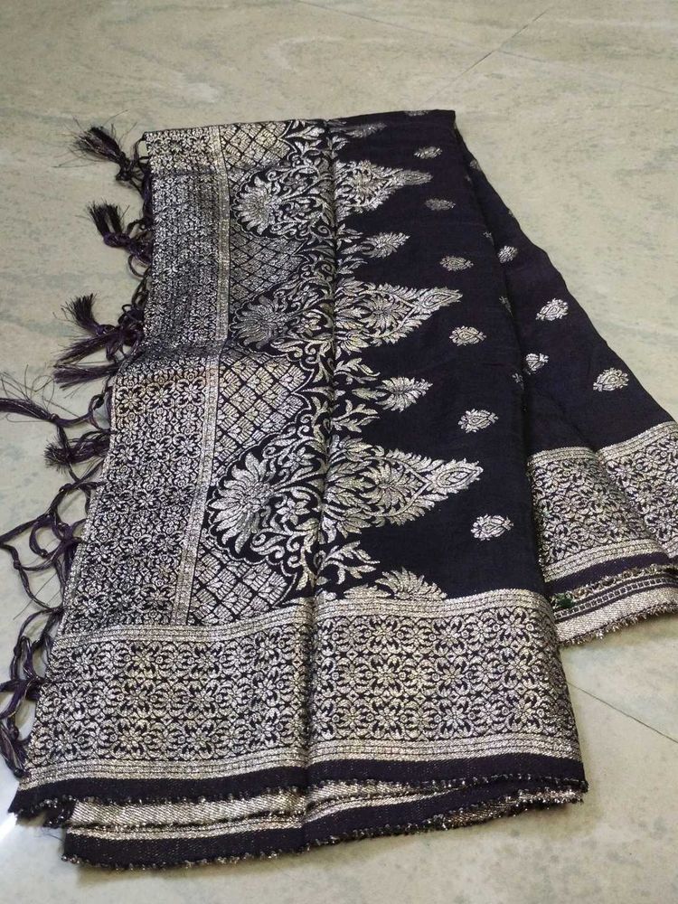Elegant Banarsi Dupatta