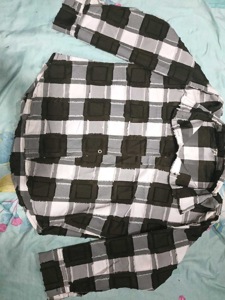 women's Plaid Button-Up Shirt