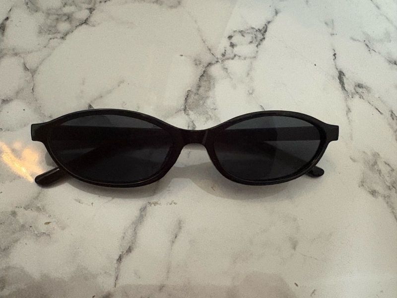 black sunglasses