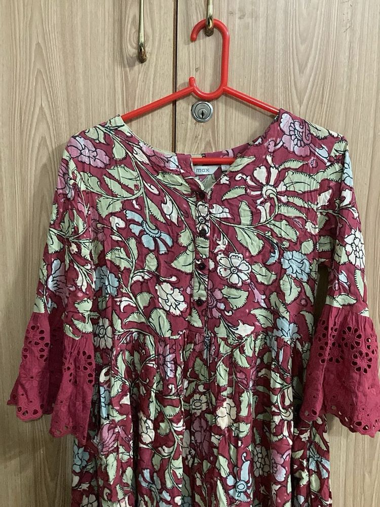POCKETS!! Maroon Floral Print Kurta with Bell Slee