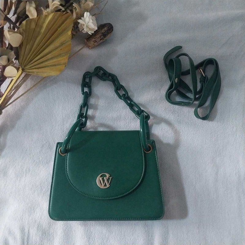 Stylish Green Handbag with Chain Strap
