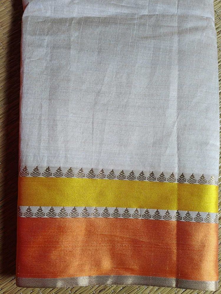 Price Drop🥳 Elegant Cream Saree