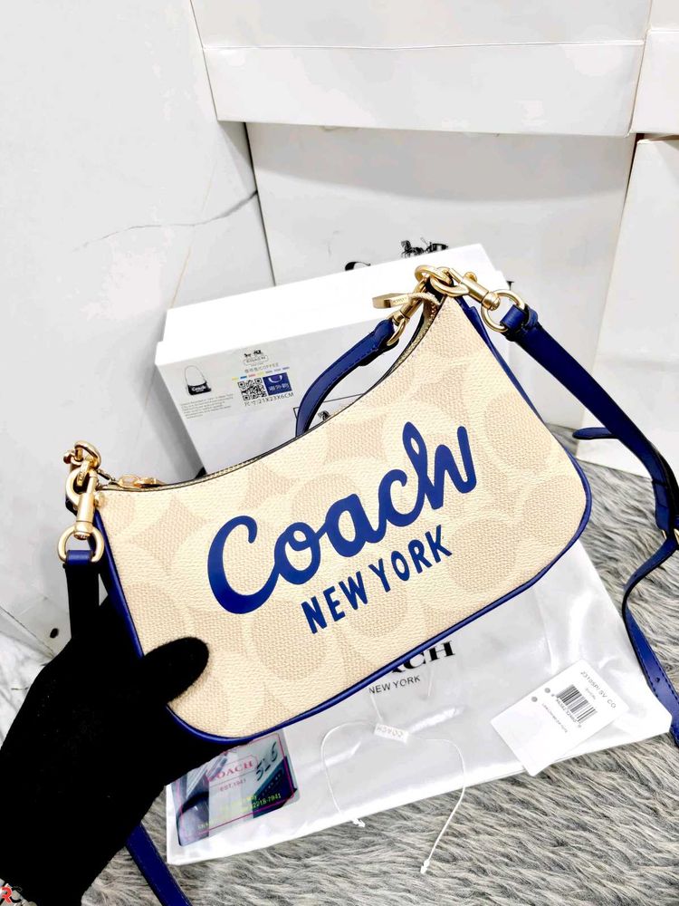 COACH