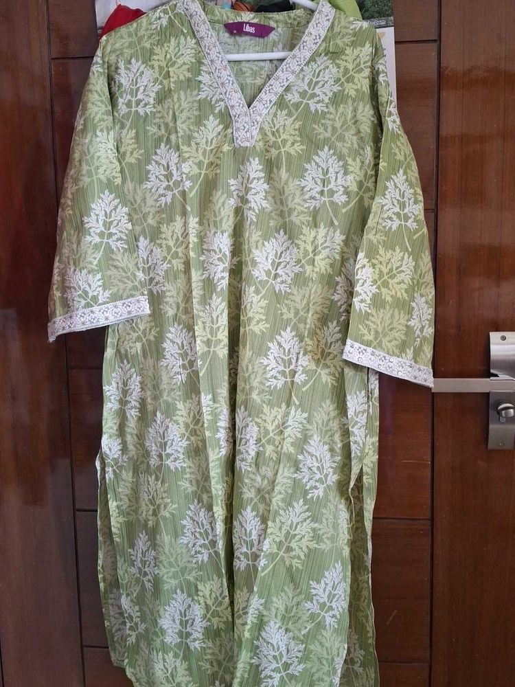 Stylish Green Leaf Print Kurta