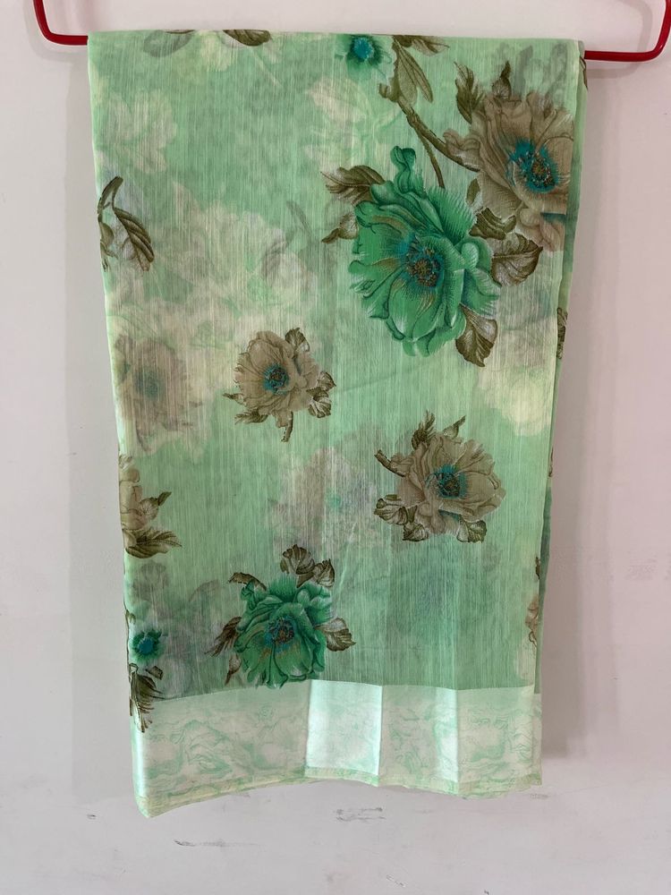 Beautiful Floral Print Saree