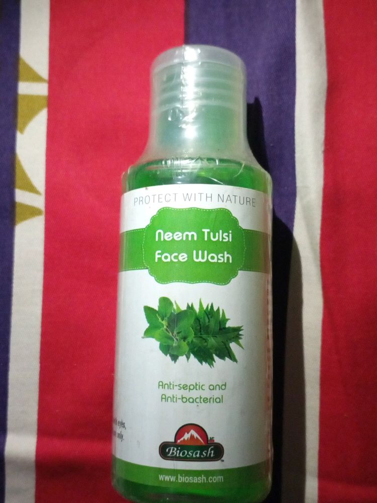 Neem Tulsi Face Wash
