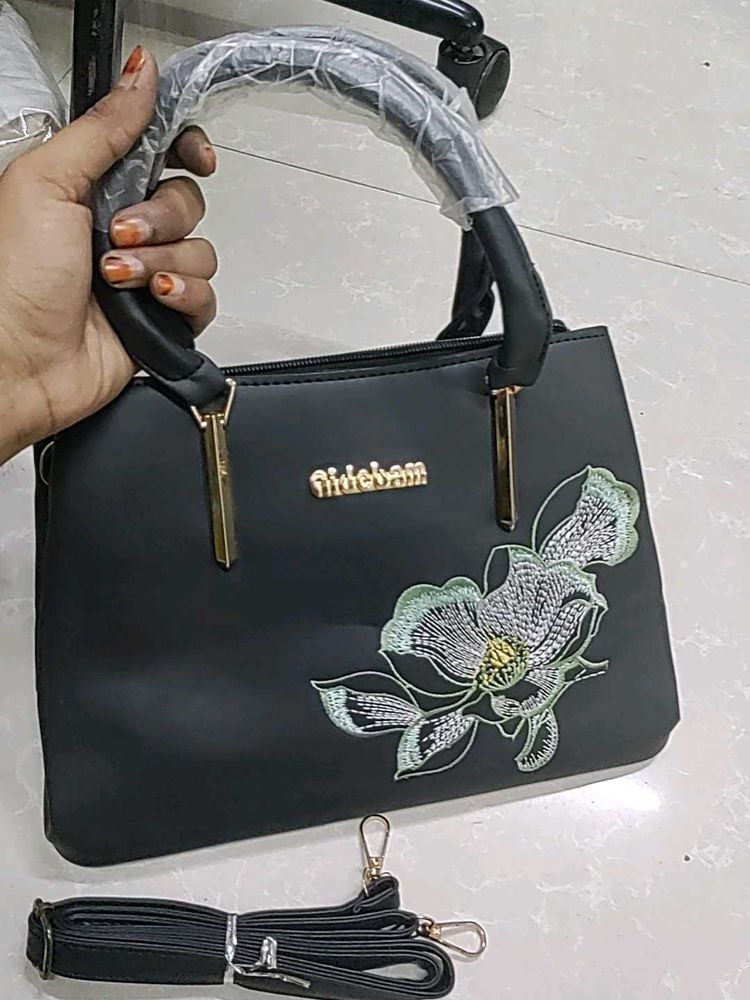 Stylish Black Handbag with Floral Embroidery
