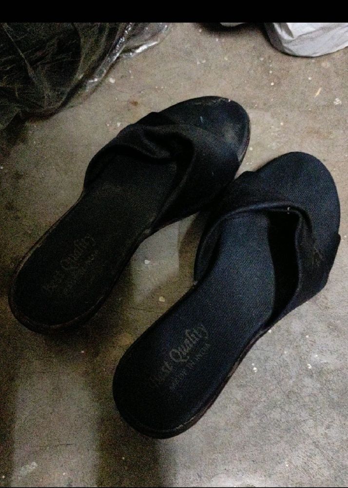 Black Flip-Flops Sandals