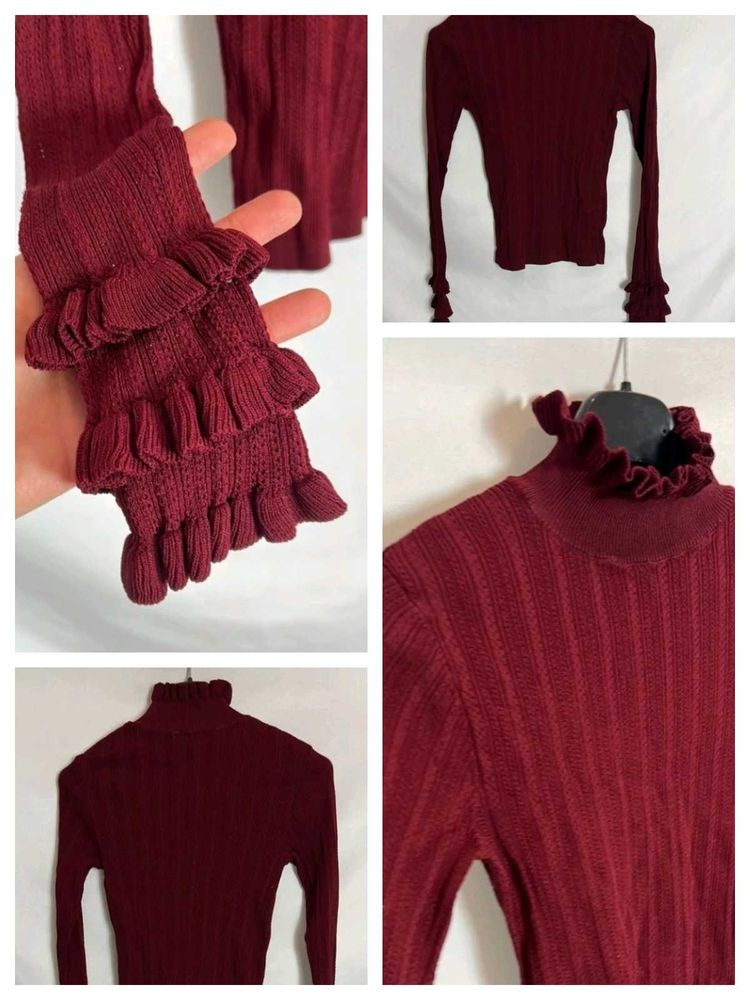 ZARA. Burgundy die-cut Ts top