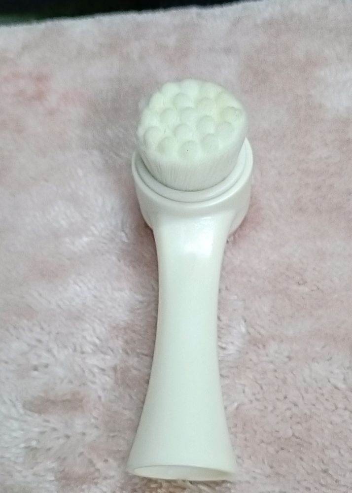 Facial Cleanser Brush