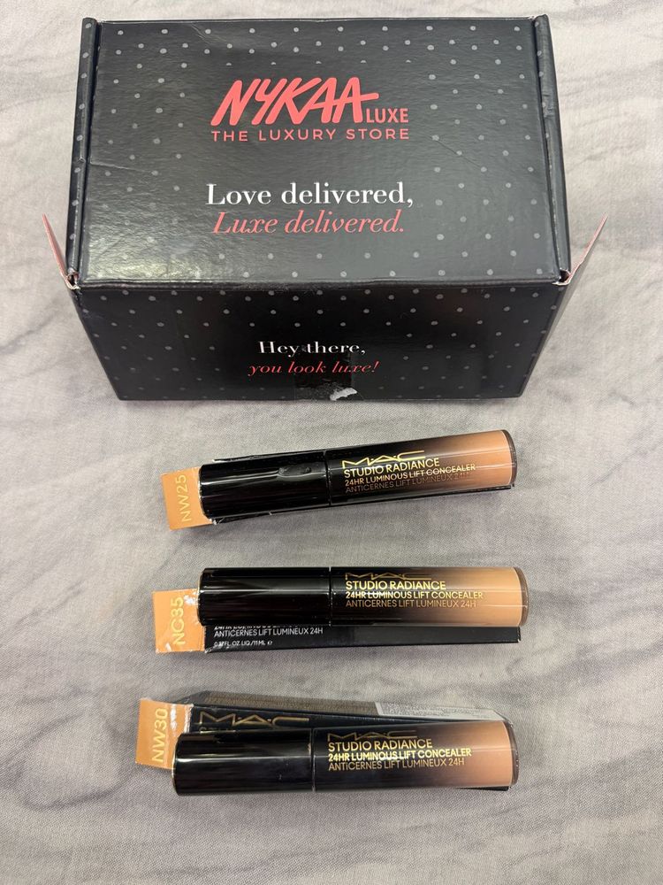 MAC Studio Radiance Concealer Trio