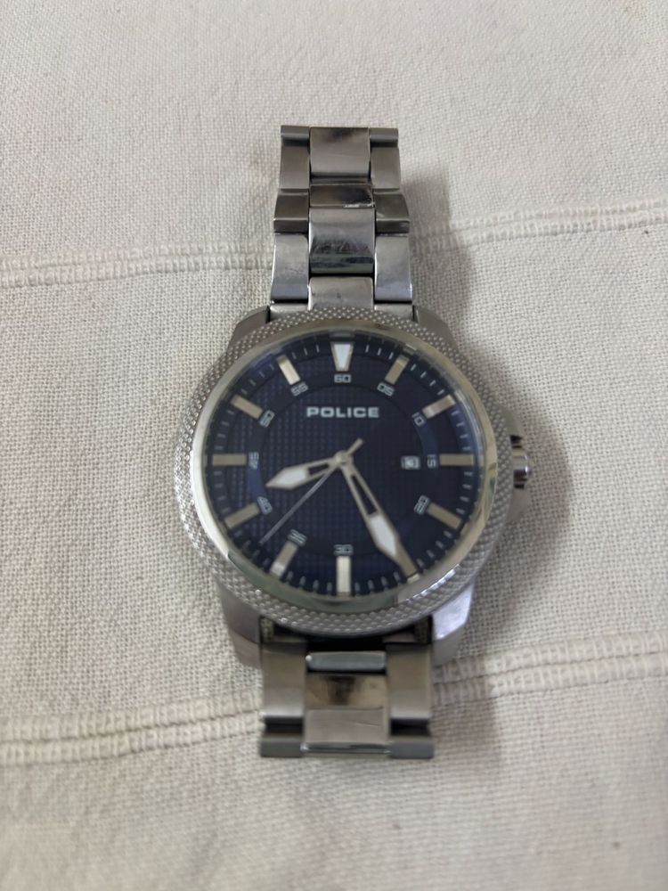 Police Quartz Dial Stainless Steel Strap Watch