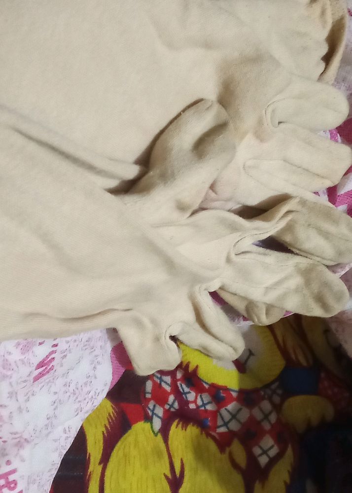 Vintage Cream Gloves