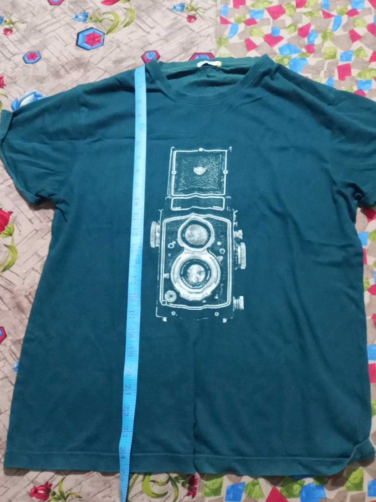 Vintage Camera Graphic Tee