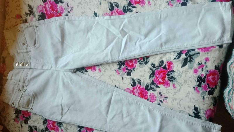 Light Blue High-Waisted Jeans