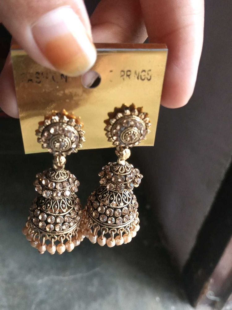 Elegant Jhumka Earrings with Pearls