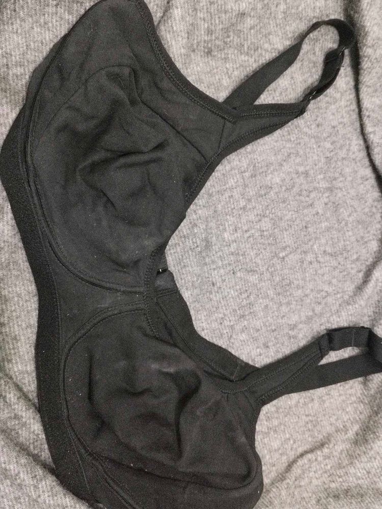 Comfortable Black Sports Bra