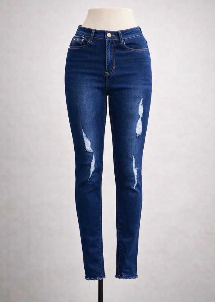 Distressed Dark Wash Skinny Jeans