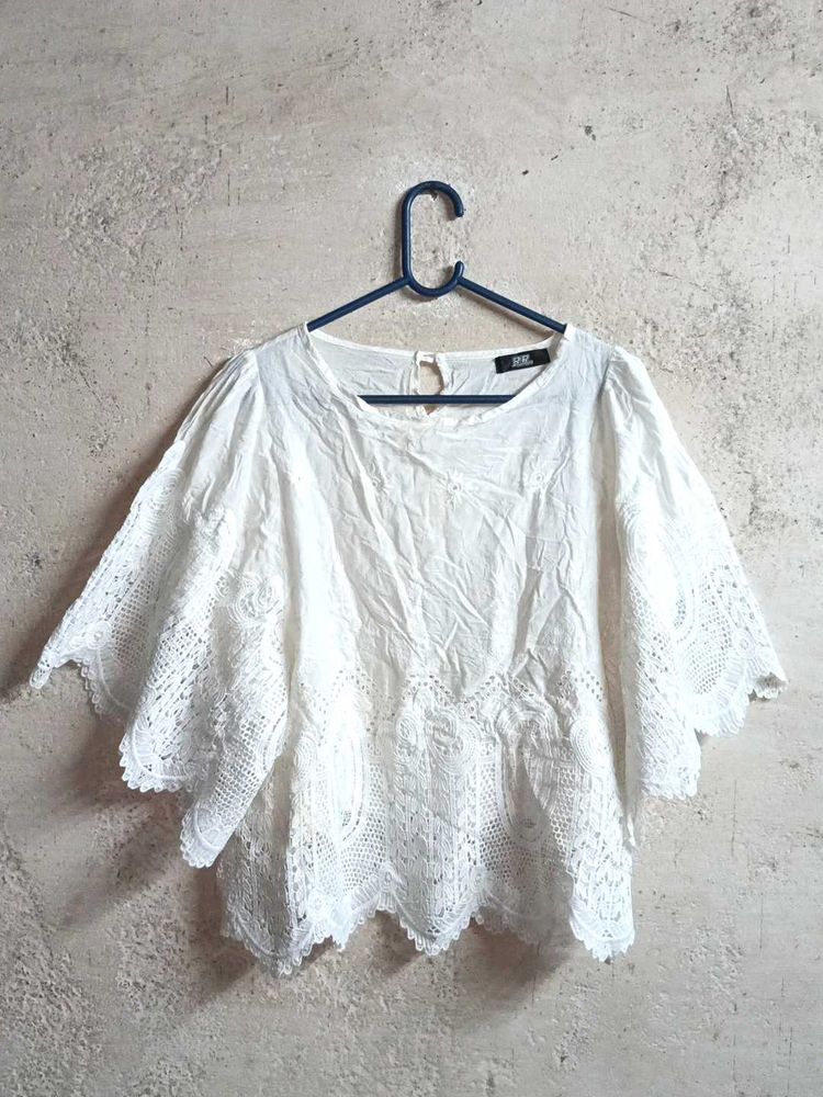 White Lace Trim Cropped Top