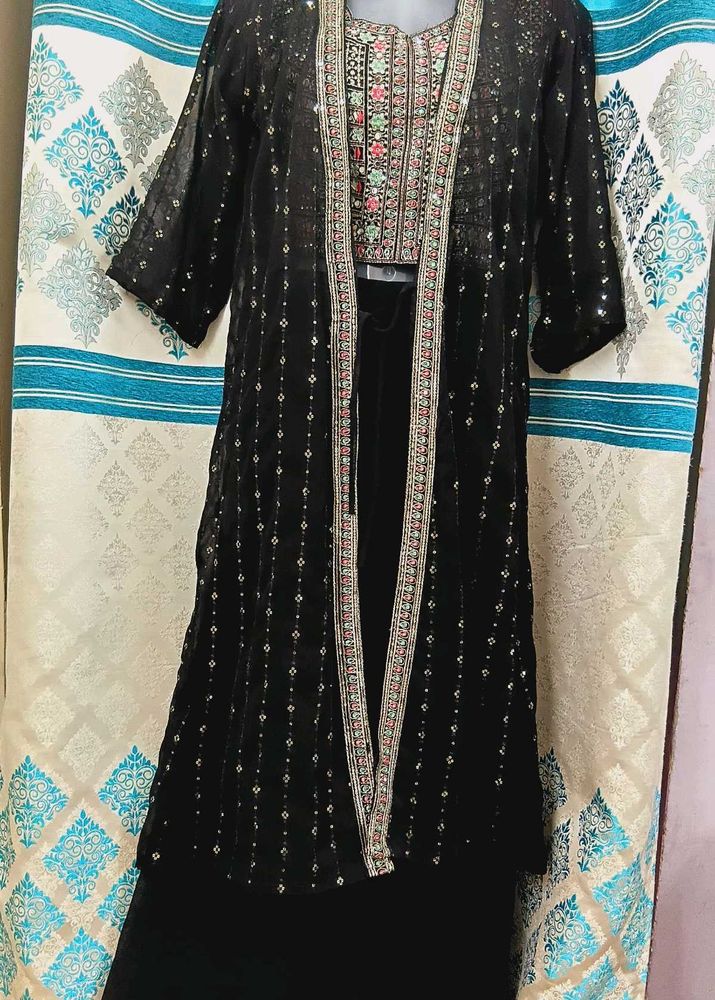 Elegant Black Kurta Set with Embellishments