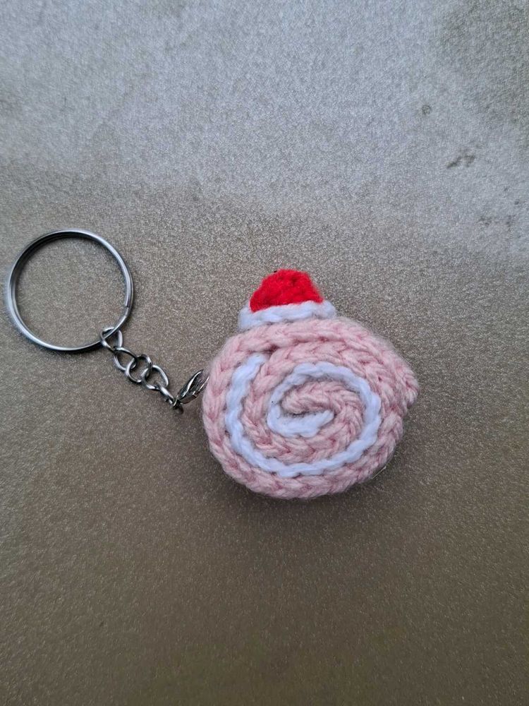 Cute Crocheted Swiss Roll Keychain