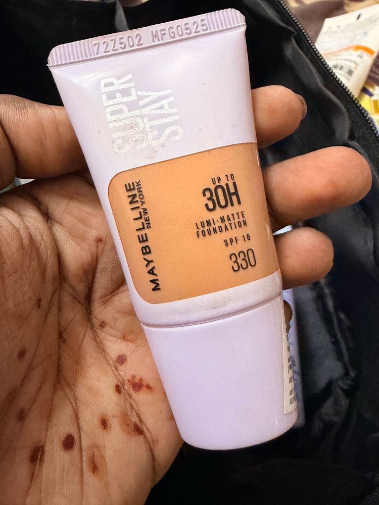 Maybelline Super Stay Foundation shade 330