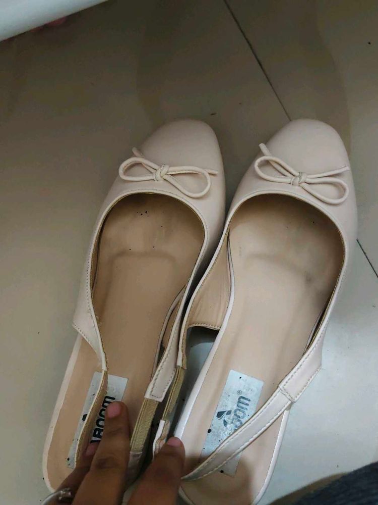 Cute Beige Ballet Flats