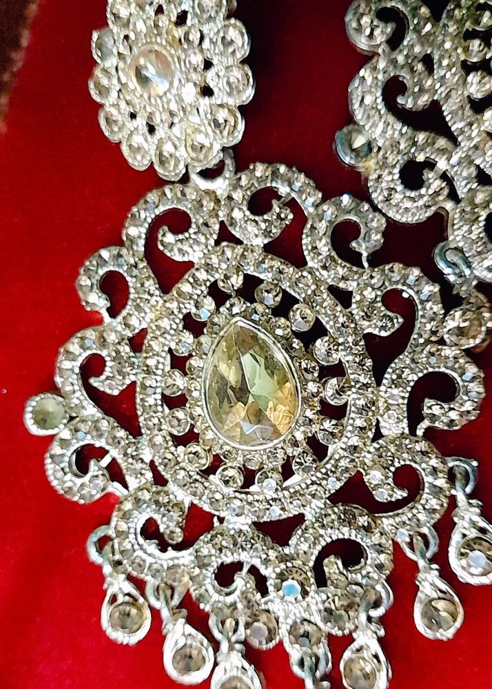 Elegant Rhinestone Dangle Earrings