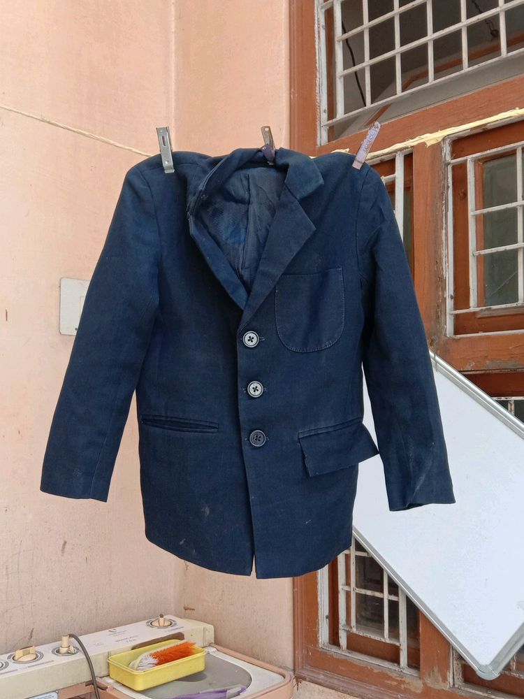 navy blue blazer coat