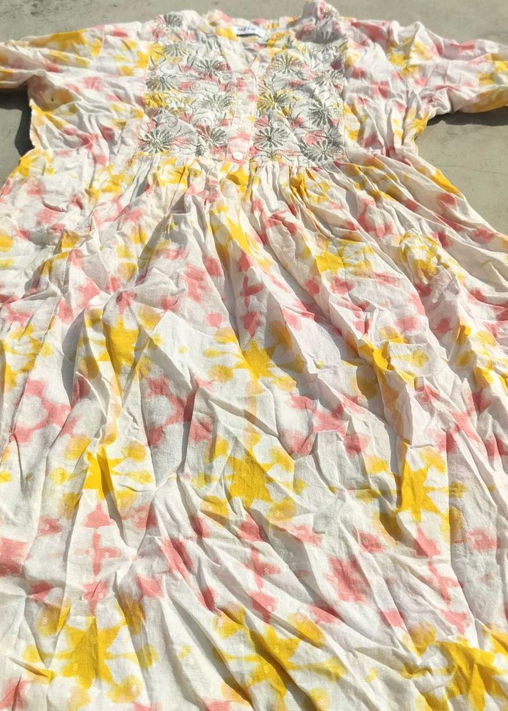 White Base Multi Coloured Tye nd Dye Pattern Kurti