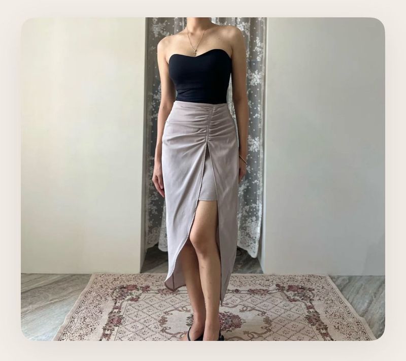 ruched slit skirt