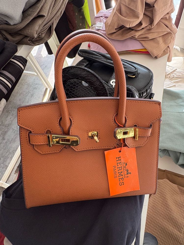 Designer Handbag - Chic and Stylish