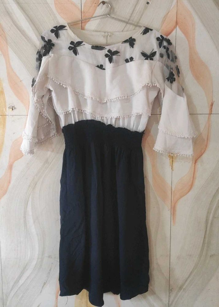 Chic Butterfly Embellished Dress