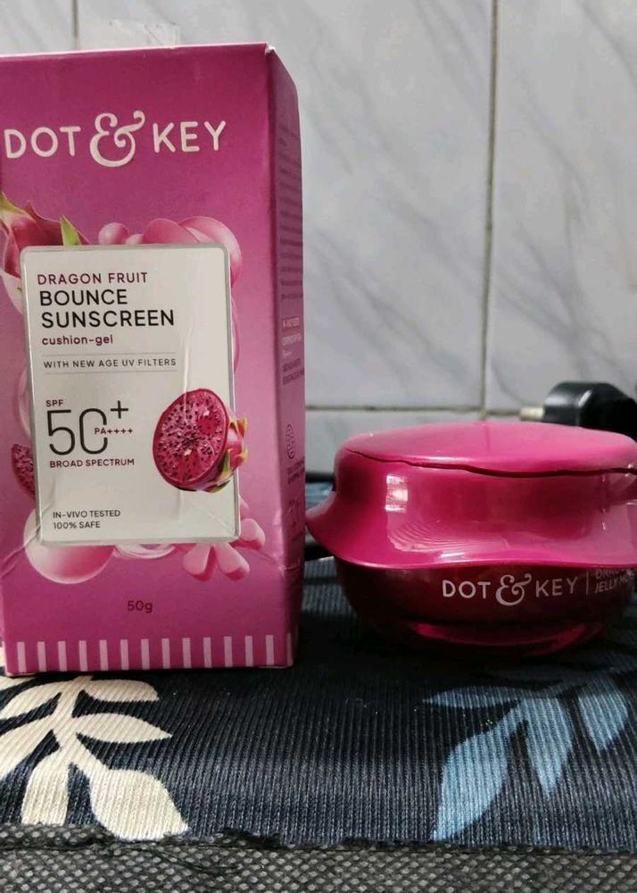 Dot &amp; Key Dragon Fruit Sunscreen