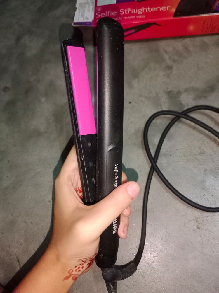 Philips Hair Straightener With Ceramic Coating