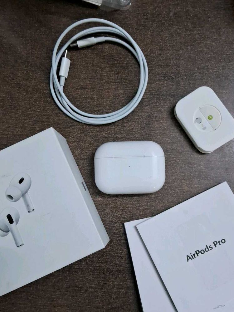 Apple AirPods Pro (2nd Gen)
