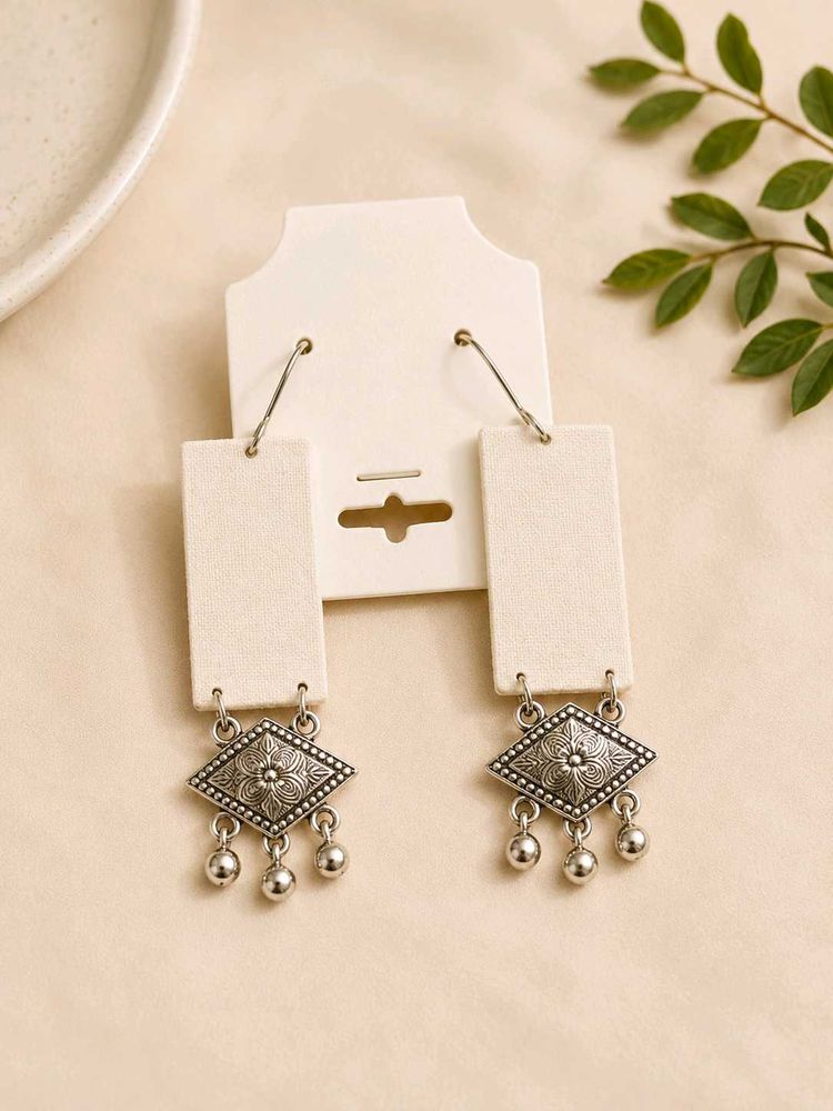 8 Light weight canvas base dangle earrings