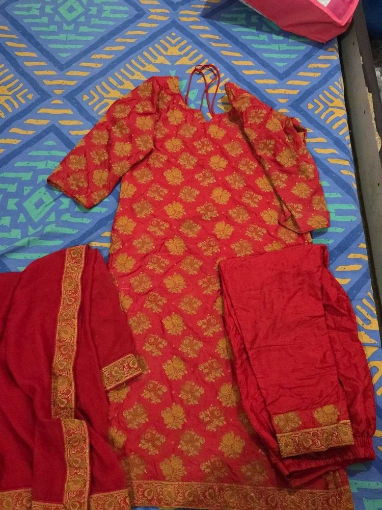 Red Ethnic Kurta Set with Dupatta