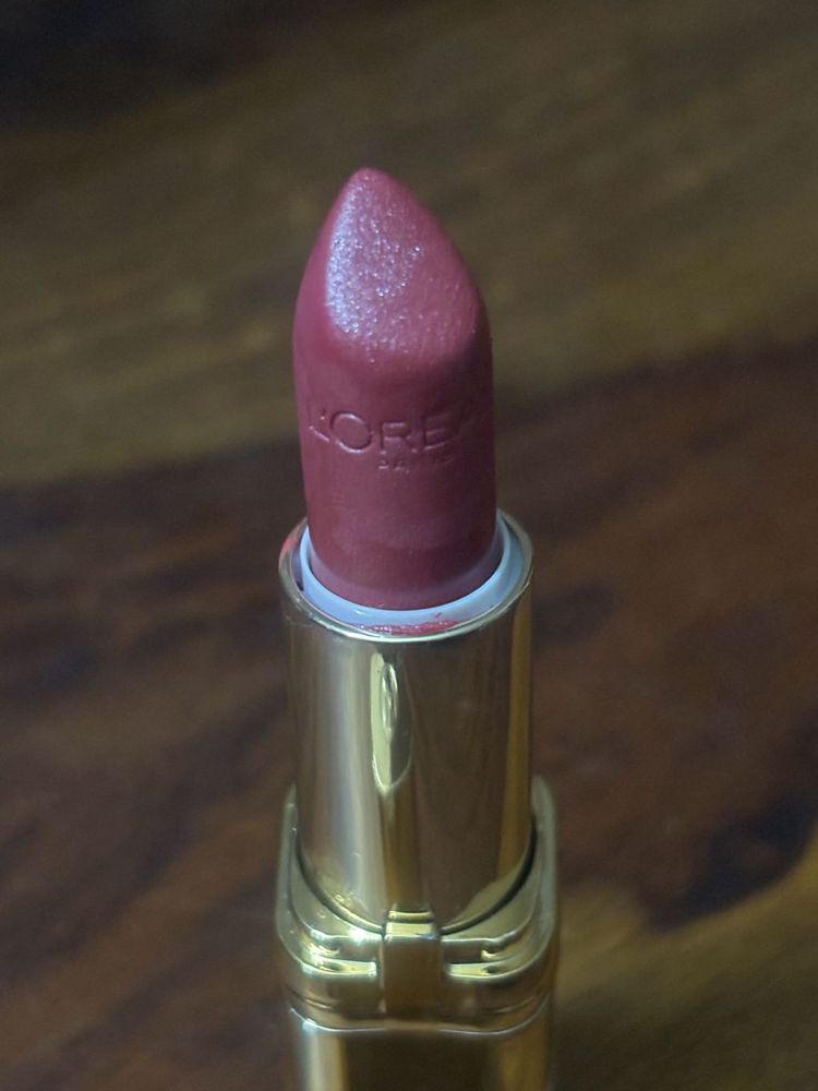 L’Oreal Paris Lipstick