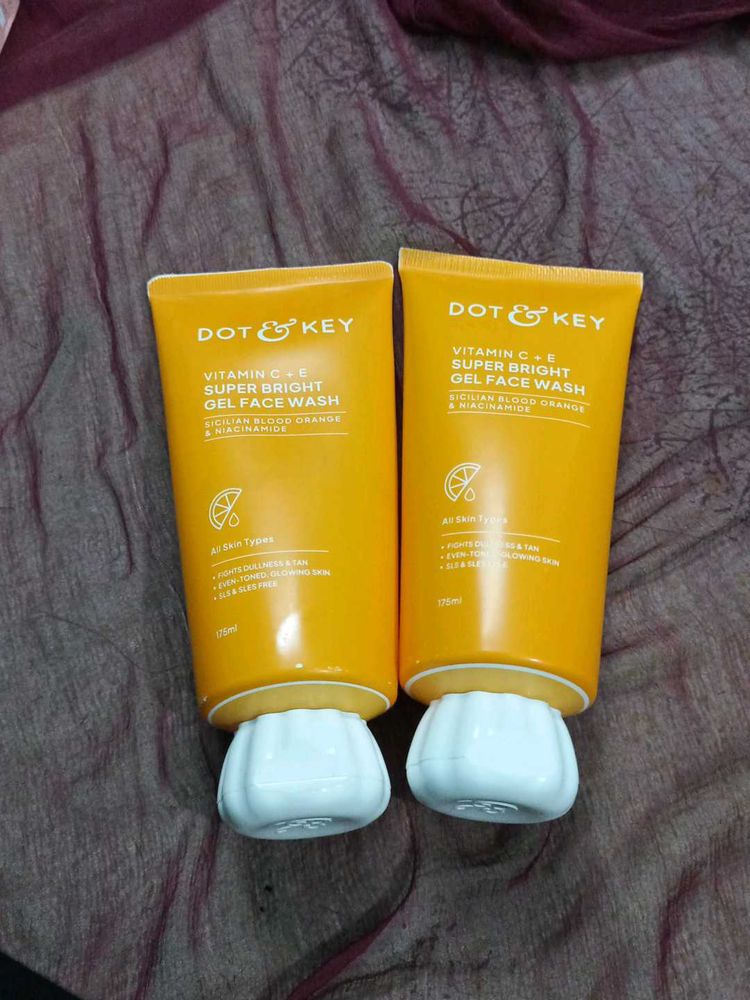 Dot &amp; Key Vitamin C E Gel Face Wash