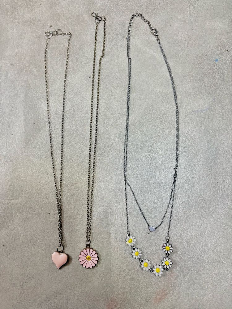 Cute Pendant Necklaces Set