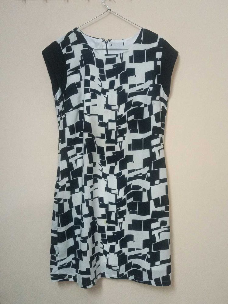 Stylish Geometric Print short Sleeve Dress