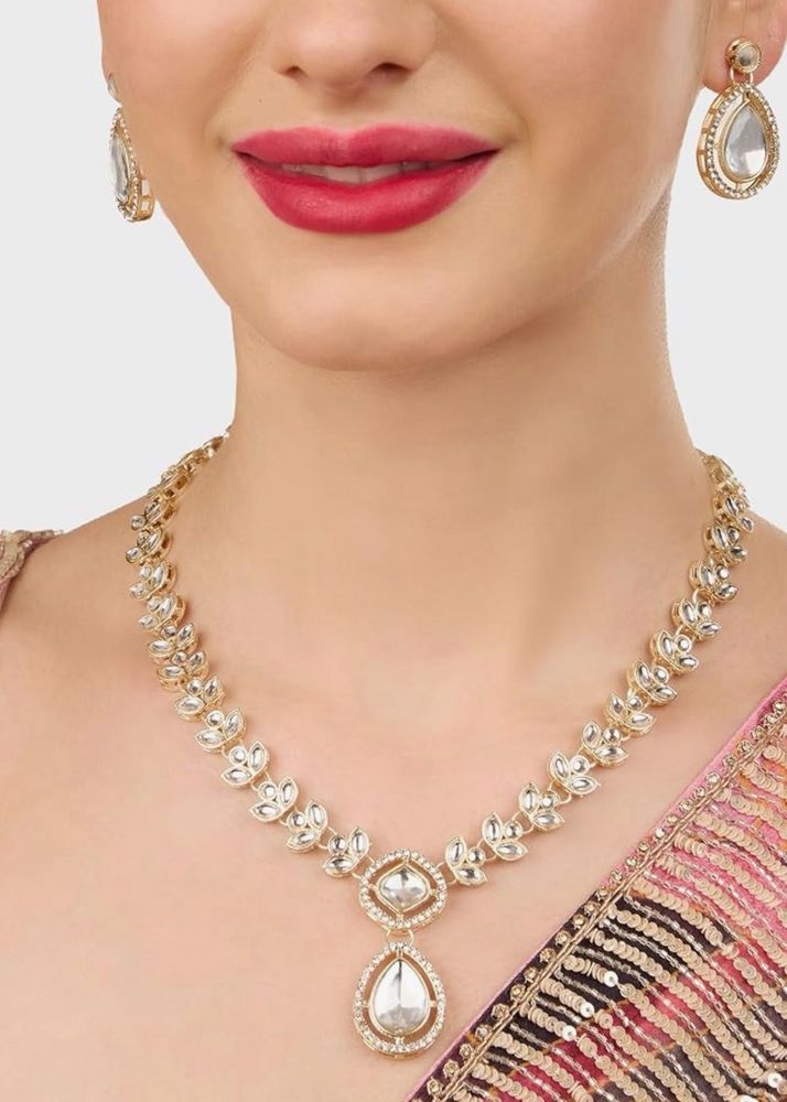 🆕ZAVERI PEARLS Austrian Diamonds Necklace